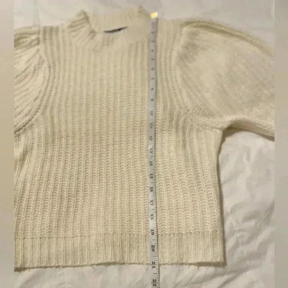 NWOT NASTY GAL cream cropped puff shoulder sweater woman’s size M NEW classic - Picture 5 of 10
